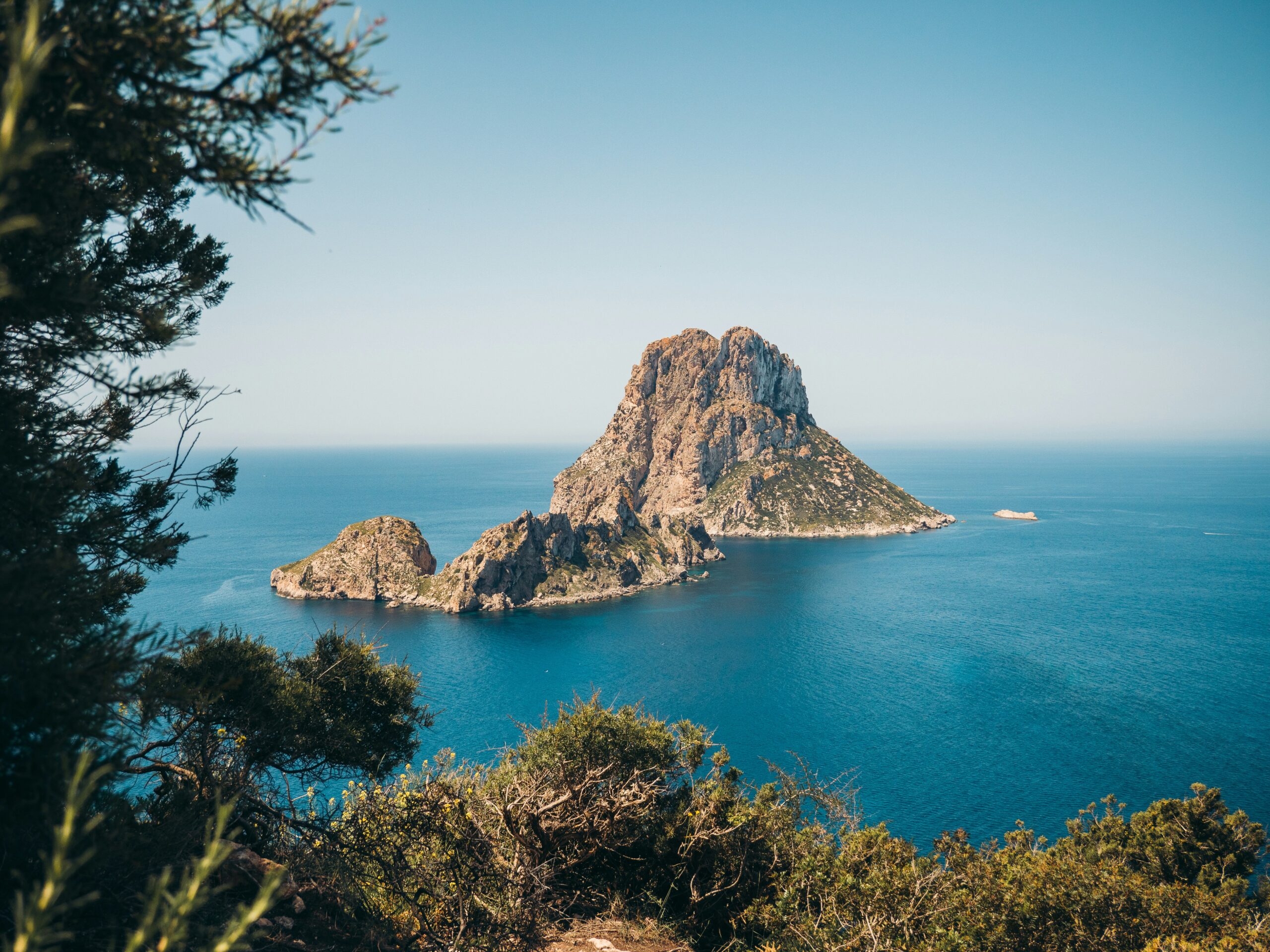 Sea horizon and Mediterranean light