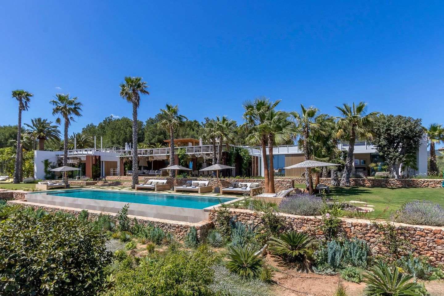 Lost Paradise Ibiza exterior