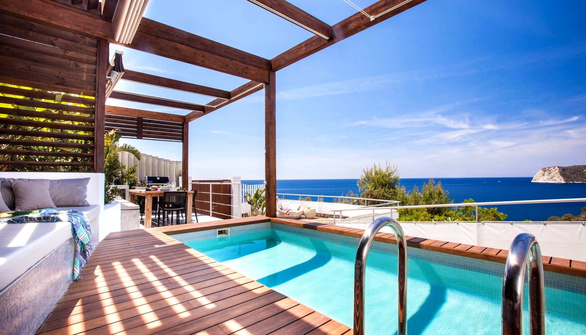 Sea view luxury villa