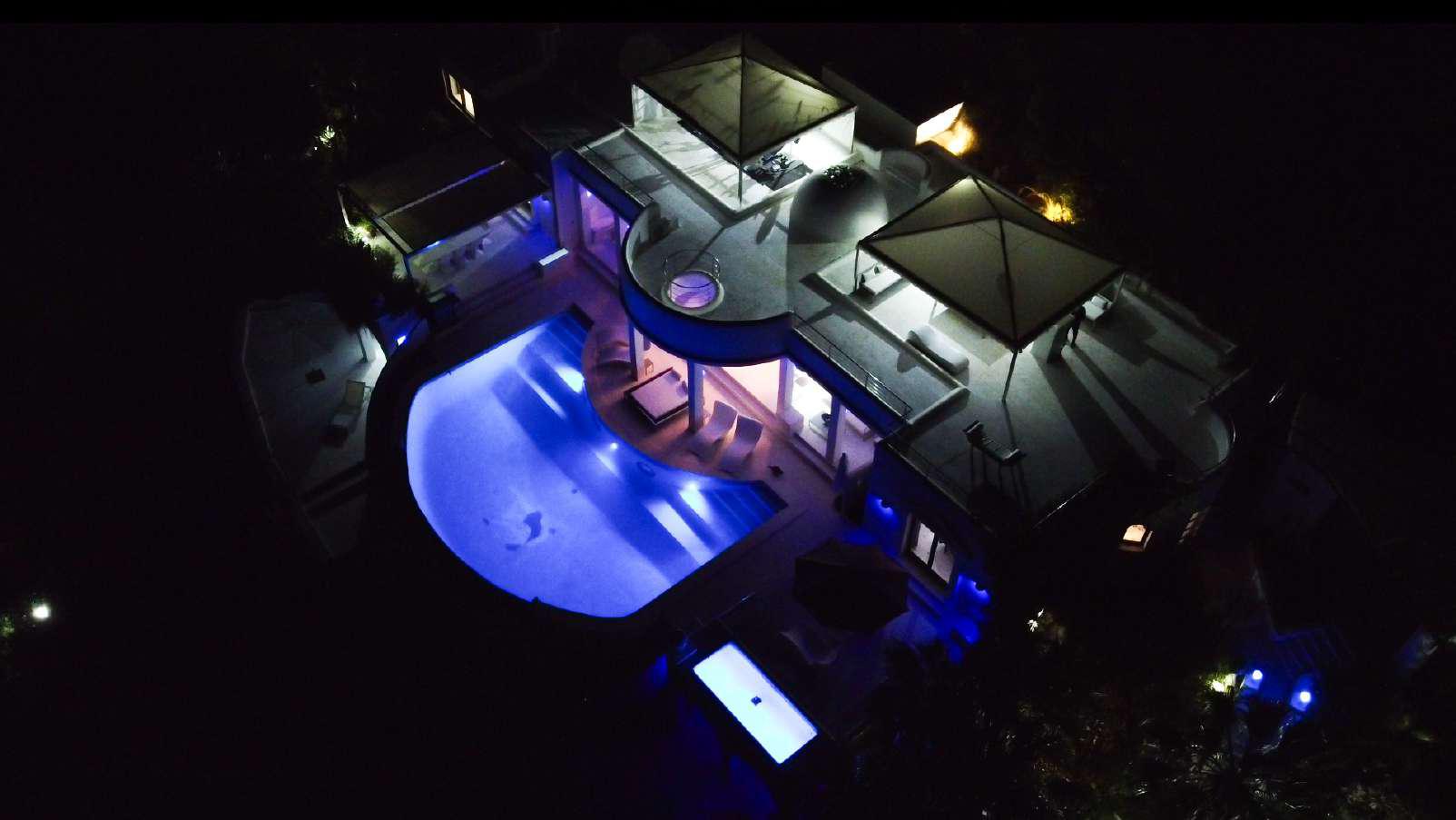 Villa Carmesi