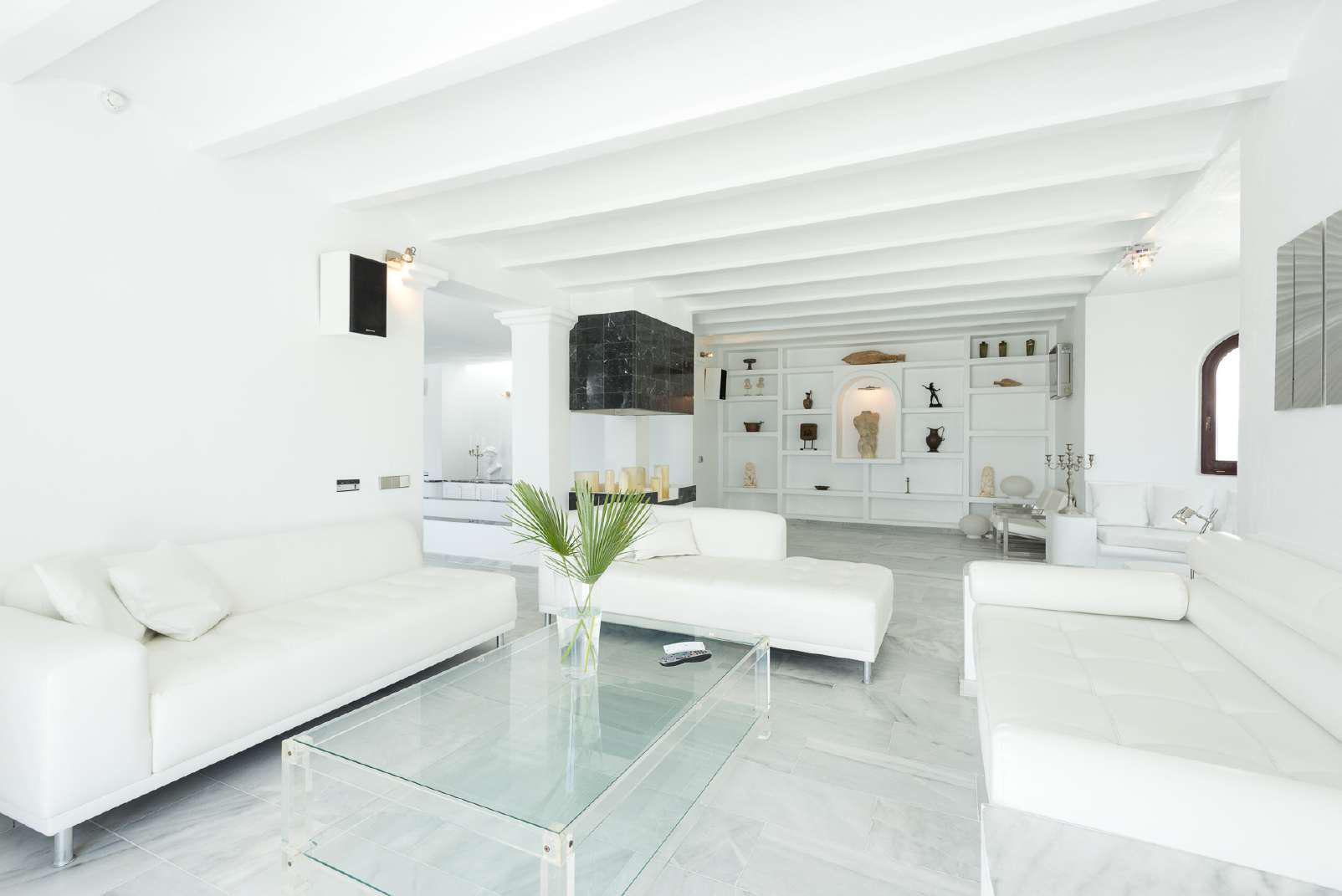 Villa Carmesi