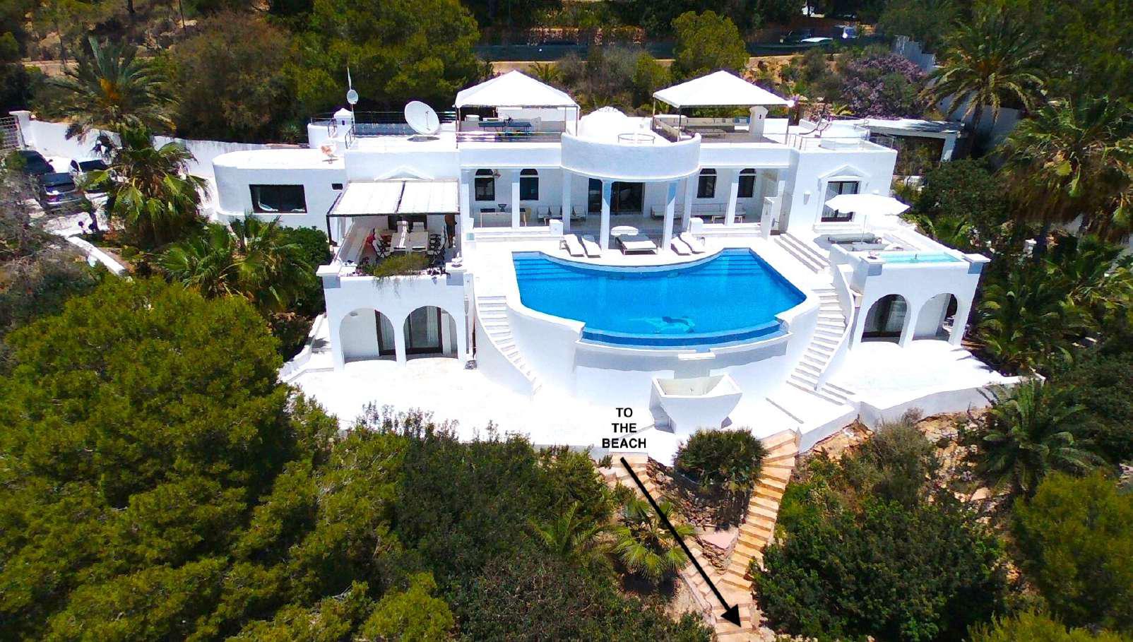 Villa Carmesi