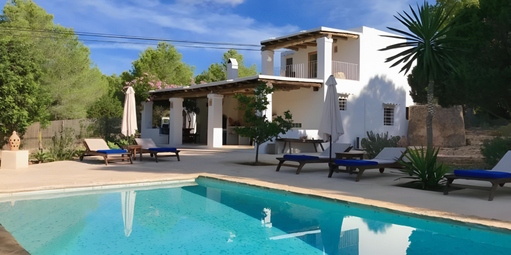 VILLA SALJUB